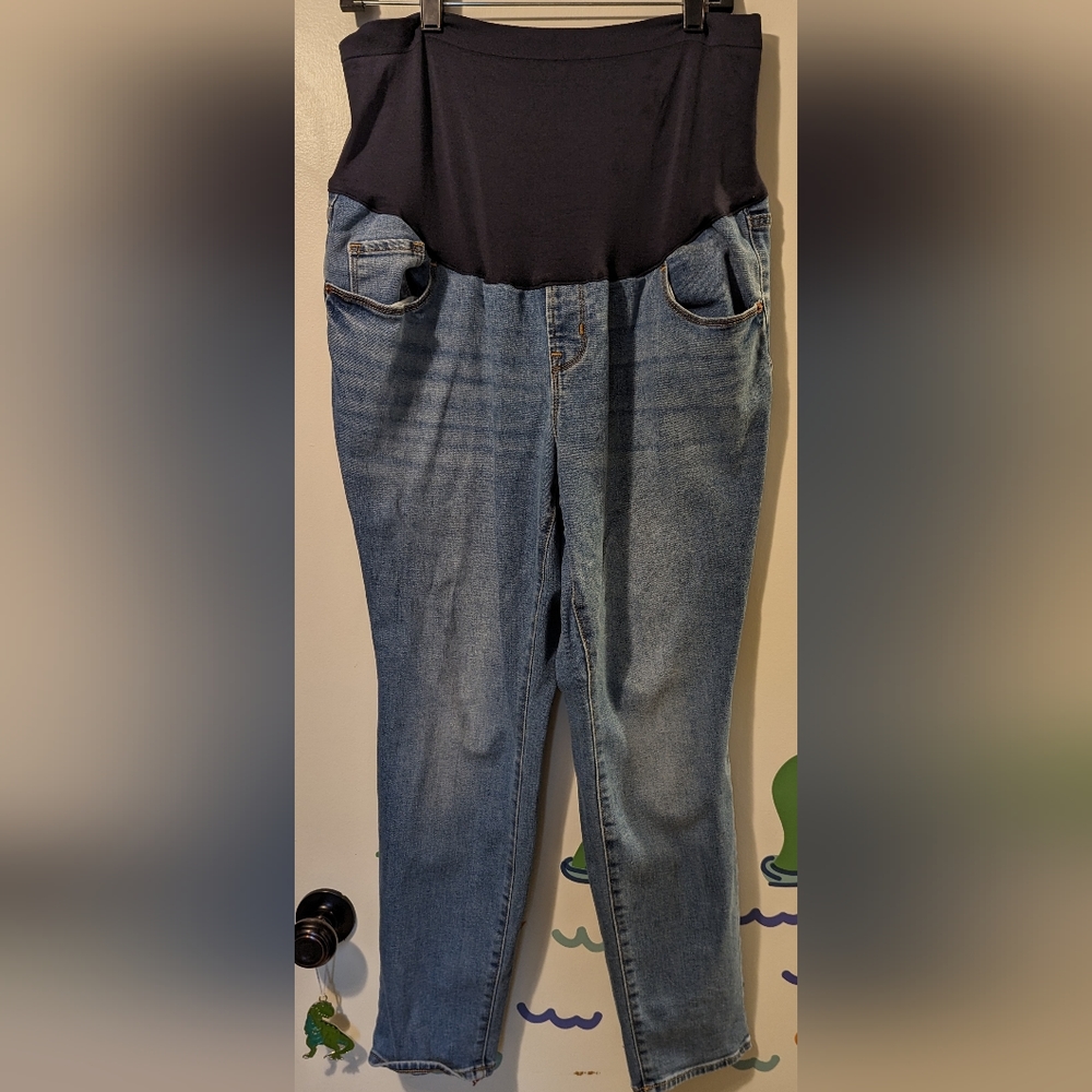 16 short old navy maternity jeans, full panel